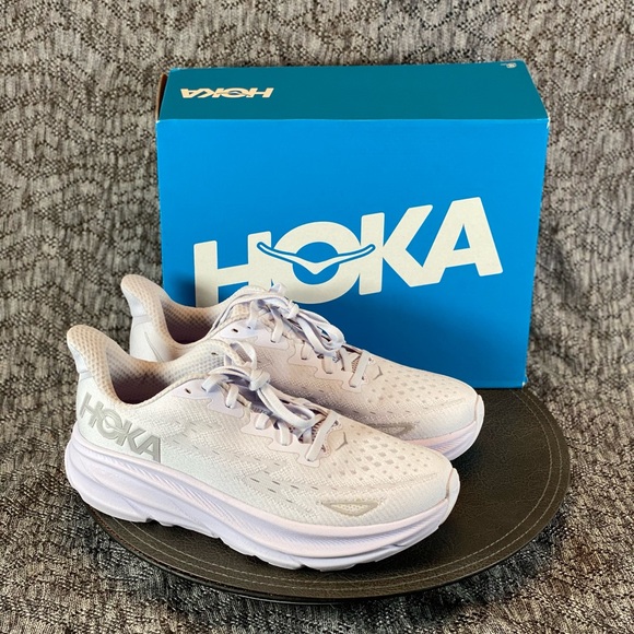 Hoka Clifton 9 Running Shoe Sneaker Women's 9.5 - Picture 1 of 11